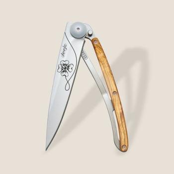 Deejo Taschenmesser 37g Olivenholz Glücksbringer